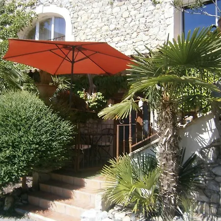 Gite L'Etape Vallon-Pont-d'Arc Exterior photo
